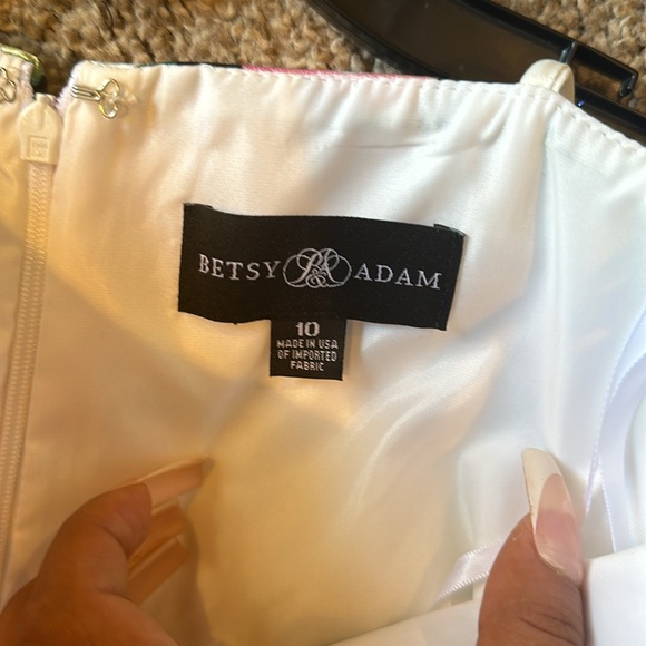 Betsy Adam white with pink flowers gown - Picture 11 of 13